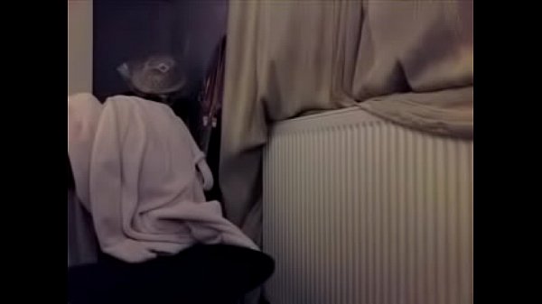 Dirty Indian MILF Masturbating